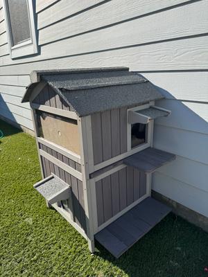 Show full view: Aivituvin Outside Two Storey for Winter Insulated Soft Liner Cat House slide 7 of 11