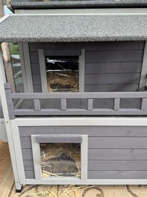 Show full view: Aivituvin Insulated for Feral Cats Cat House slide 10 of 12