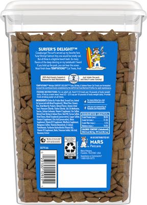 Show full view: Temptations MixUps Surfers' Delight Flavor Soft & Crunchy Cat Treats, 16-oz tub slide 3 of 12