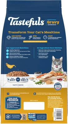 Show full view: Blue Buffalo Tastefuls Irresistible Gravy Experience Chicken & Brown Rice Recipe Dry Cat Food, 7-lb bag slide 3 of 10