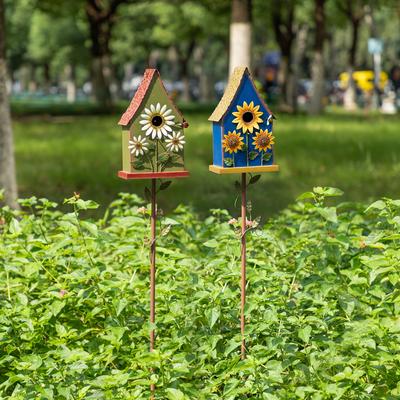 Show full view: Glitzhome Metal Sunflower Decorative Garden Birdhouse with Stake slide 9 of 9