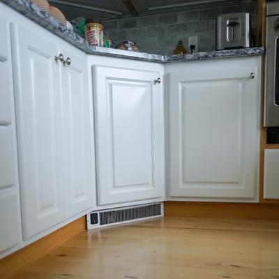 Show full view: Heat Storm 1500-Watt Kick Space Wi-Fi Infrared Heater, White slide 6 of 9