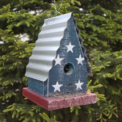 Home Bazaar Yorktown Barn American Stars Hanging Birdhouse with Metal Roof, Multicolor
