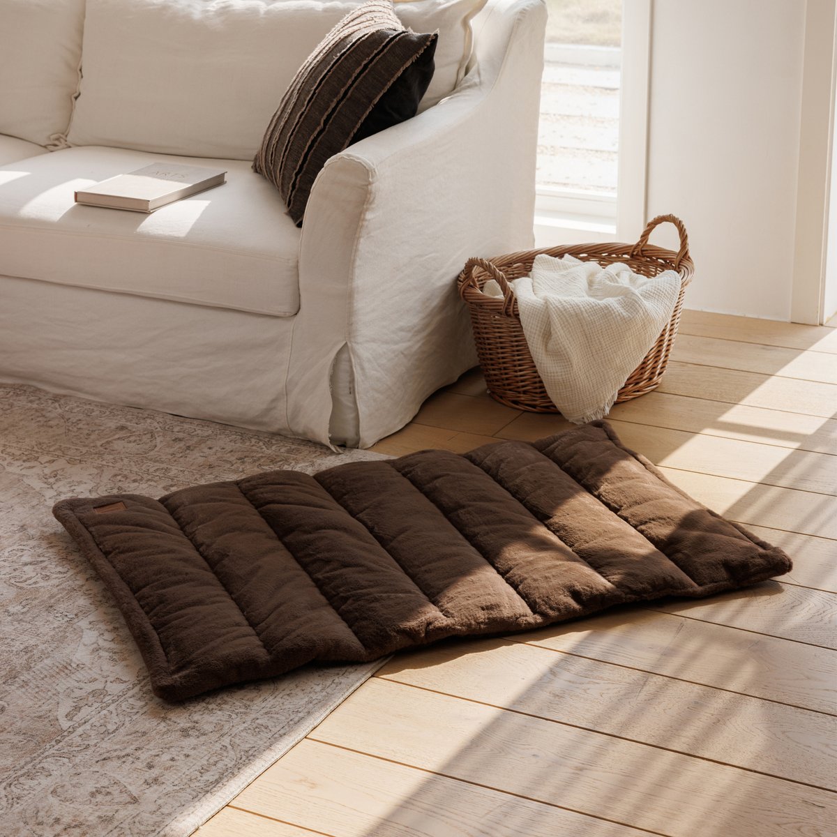 Allisandro Dual Sided Plush Faux Fur & Chenille Reversible Orthopedic Dog Bed Mat, Large, Brown