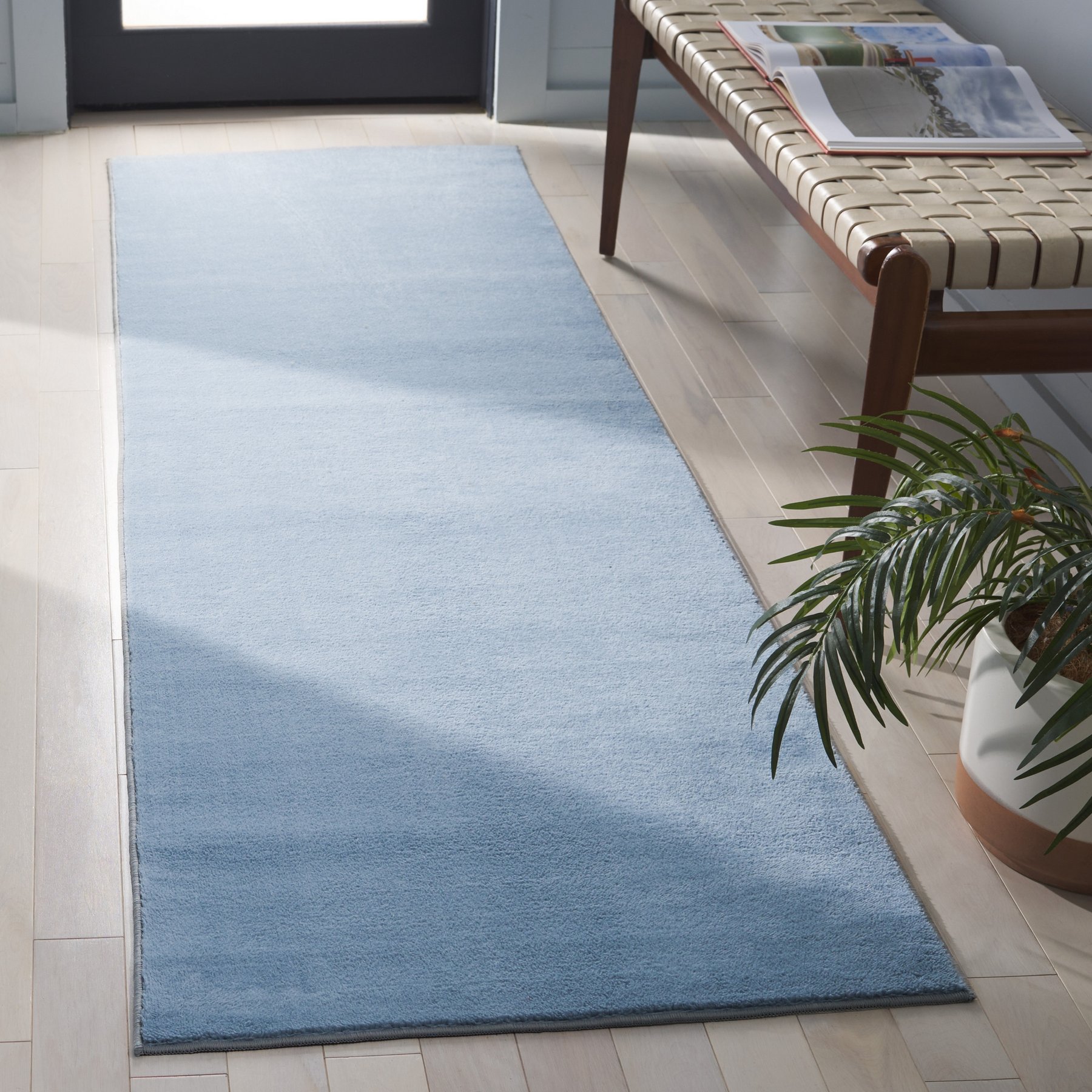 SAFAVIEH Loft Transitional Solid Machine Washable Runner Rug, 2.3 x 6-ft, Light Blue