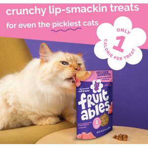 Fruitables Tuna & Pumpkin Flavor Crunchy Cat Treats, 30-oz bag