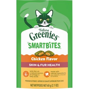 Greenies Feline SmartBites Healthy Skin & Fur Natural Chicken Flavor Soft & Crunchy Adult Cat Treats, 2.1-oz bag
