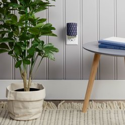 Yankee Candle ScentPlug Diffuser, Blue slide 2 of 6