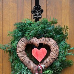 Pavilion Spoiled Cat Metal Wreath Hanger, Black slide 2 of 3