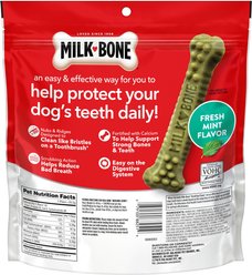 Milk-Bone Brushing Chews Small & Medium Fresh Mint Flavor Daily Dental Dog Treats, 25 count slide 2 of 7