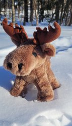 Pet Souvenirs Moose Plush Squeaky Dog Toy, Brown, 7.5-in slide 2 of 2
