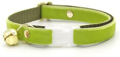 Made By Cleo Velvet Adjustable Cat Collar, 8 to 13-in neck, 1/2-in wide, Apple Green