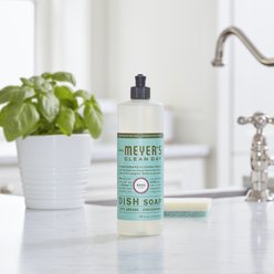 Mrs. Meyer's Clean Day Liquid Dish Soap, Basil Scented, 16-fl oz bottle slide 2 of 4