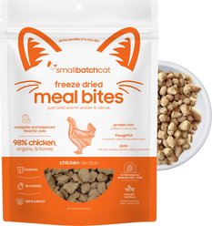 Smallbatch Pets Non-GMO Chicken Meal Bites Freeze-Dried Cat Food, 10-oz bag