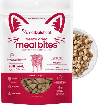 SMALLBATCH PETS Non-GMO Beef Meal Bites Freeze-Dried Cat Food, 10-oz bag -  Chewy.com