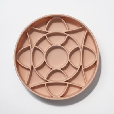 dogged dogged Circulo Slow Feeder Dog Bowl, 3.5-cup, Rose Water