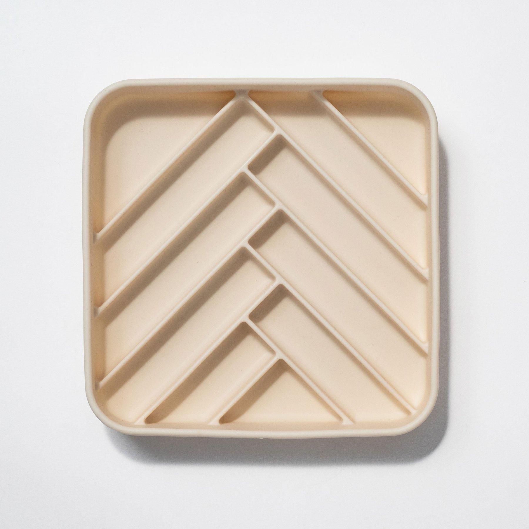 dogged Chevron Slow Feeder Dog Bowl, 3.5-cup, Buttercream