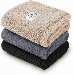 Luciphia Reversible Sherpa Dog & Cat Blanket, Beige, Gray & Black, 30 x 20-in