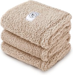 Luciphia Reversible Sherpa Dog & Cat Blanket, Beige, 23 x 16-in