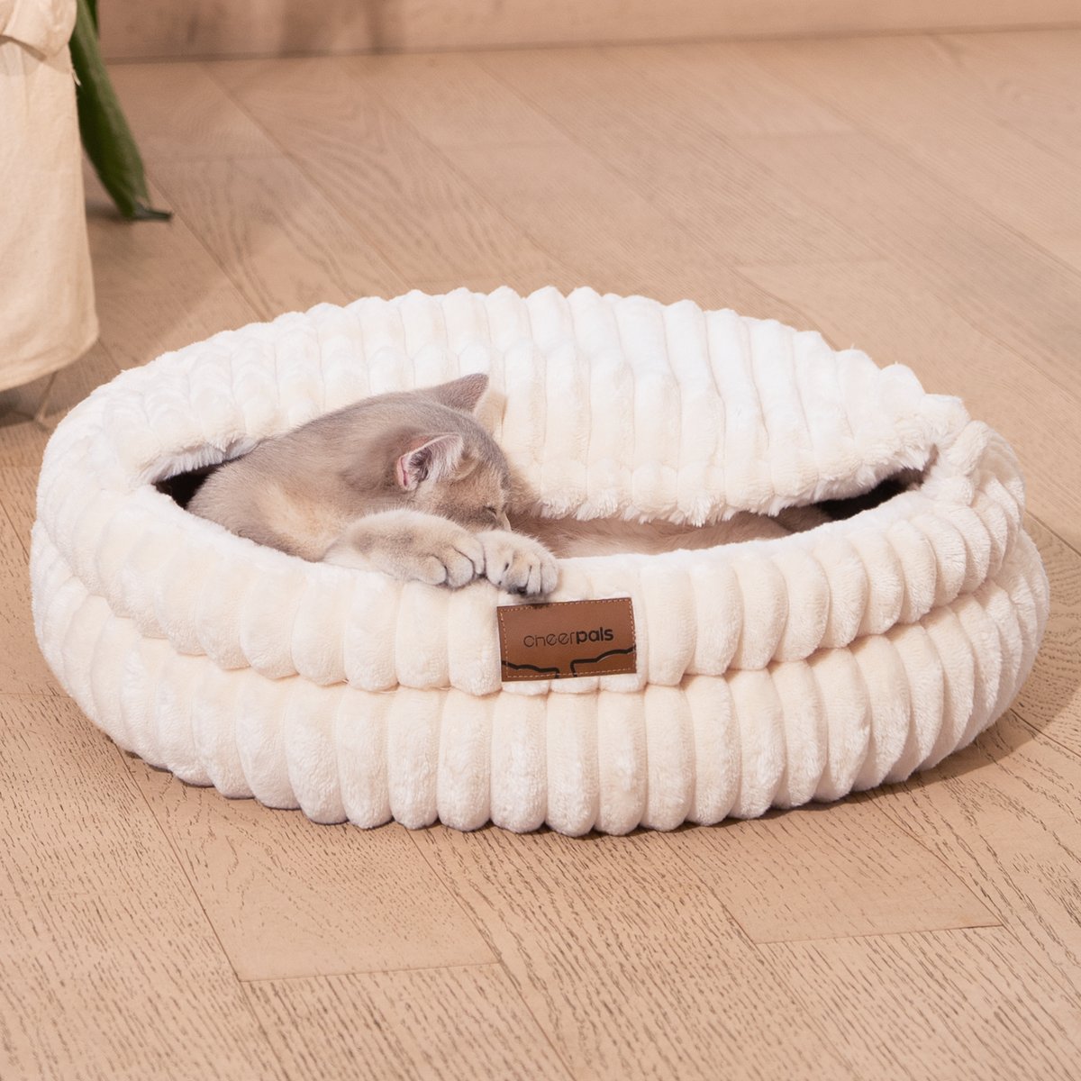 CheerPals Pet Cave Dog & Cat Bed, White