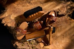 Horseware Signature Soft Flick Horse Brush, Wood & Natural Fibres slide 2 of 2