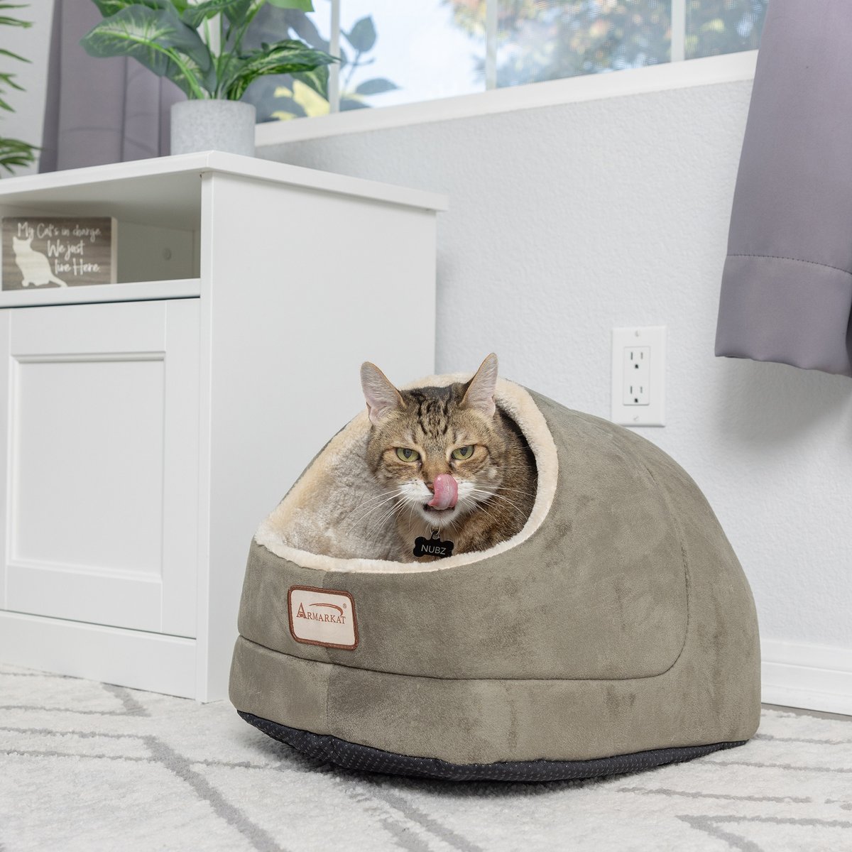 Armarkat Cave Shape Covered Cat & Dog Bed, Laurel Green/Beige