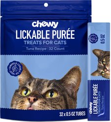Chewy Made Lickable Puree Tuna Recipe Grain-Free Cat Treat, 0.5-oz tube, 32 count