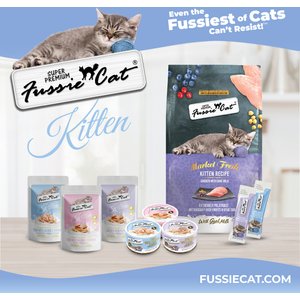Fussie Cat Tuna Flavored in Goat Milk Puree Lickable Kitten & Cat Treats, 1-oz tube, 4 count