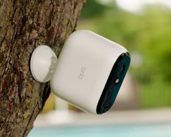 Arlo 2K Essential 3rd Gen Dog & Cat Security Camera, White