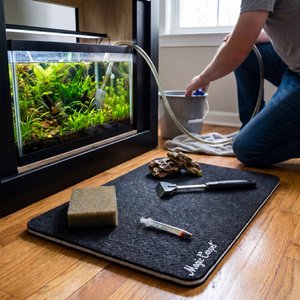 Magic Carpet Aquarium Cleaning Mat, Black, Small: 15.75 x 21.25-in