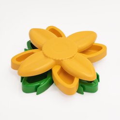 ZippyPaws SmartyPaws Puzzler Sunflower Training Dog Toy