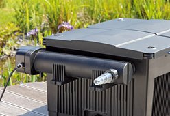 Oase Vitronic 36-watt UV Clarifier slide 2 of 4