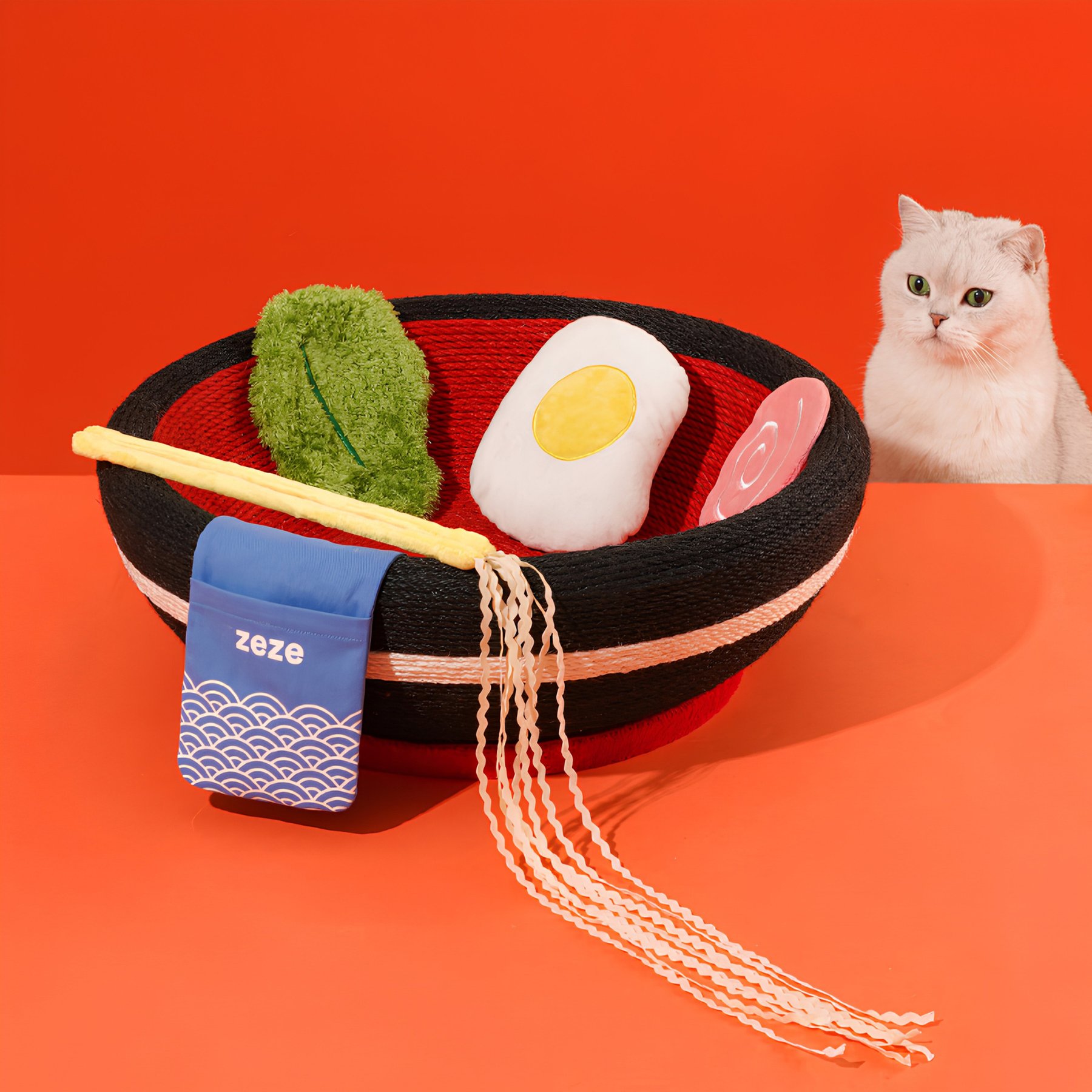 ZEZE Ramen Bowl Cat Scratcher