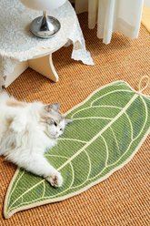 Fairela Leaf Natural Sisal Cat Scratching Mat Cat Scratch Pad with Non-Slip Backing, Decorative Floor Protector & Lounging Mat, Green, 11.8 x 28 x 2-in