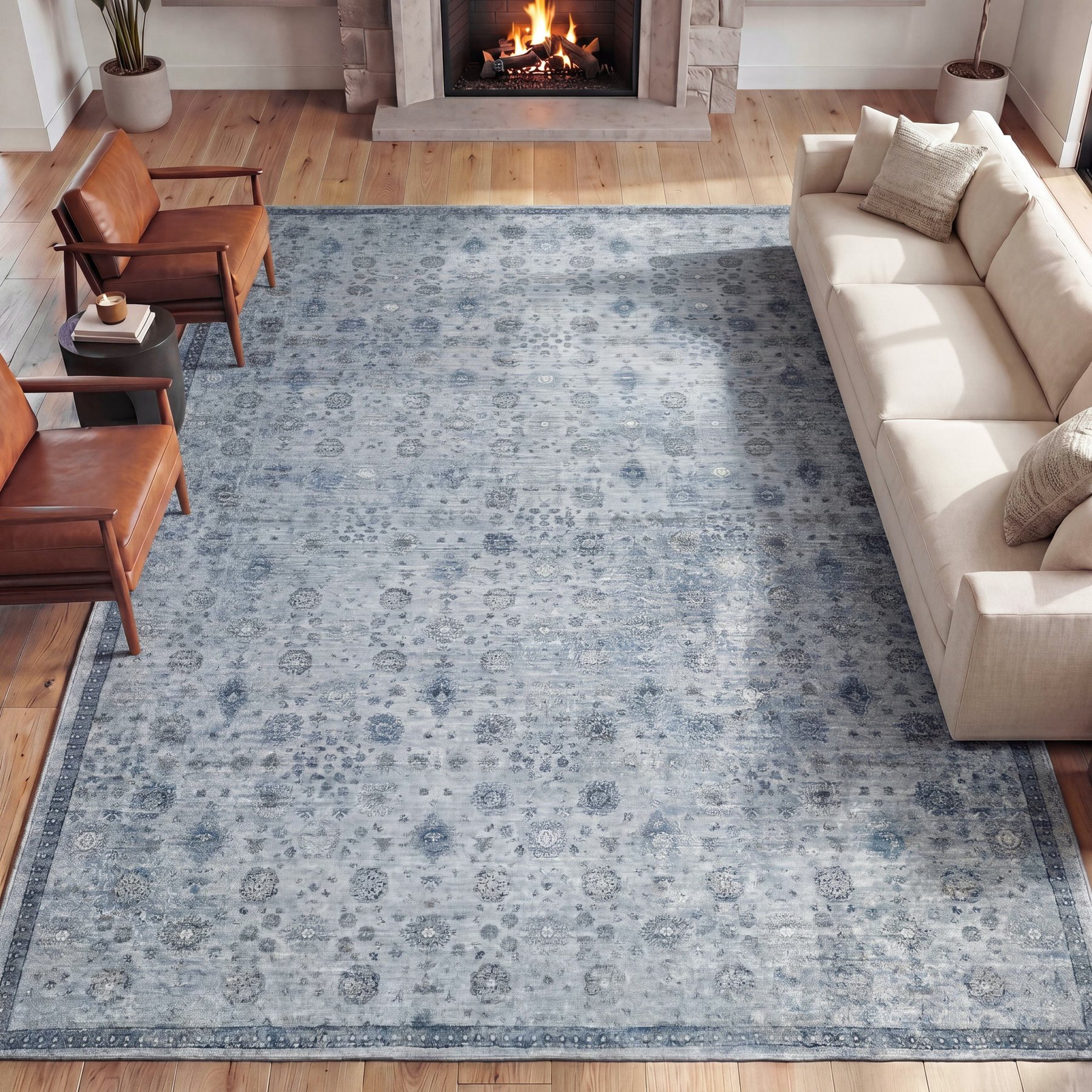 JONATHAN Y Petunia Distressed All-Over Floral Border Non-Slip Machine-Washable Area Rug, Blue/Light Gray, 4 x 6-ft