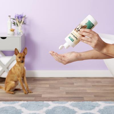 Show full view: NaturVet Septiderm-V Soothing Formula Dog & Cat Skin Care Shampoo Bath, 16-fl oz bottle slide 4 of 9