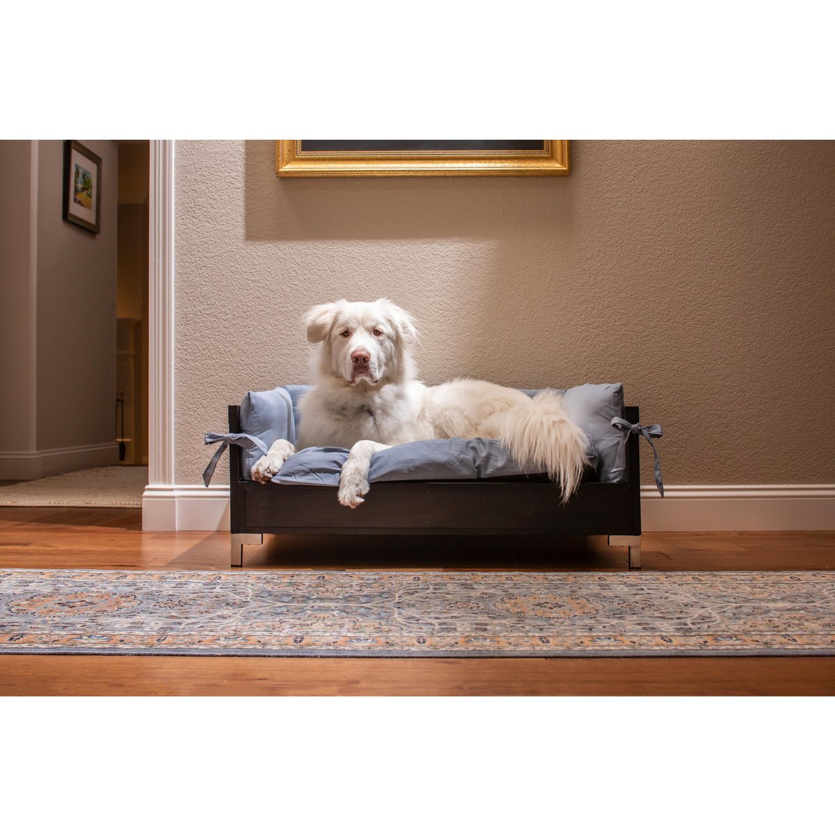New Age Pet ECOFLEX Manhattan Raised Dog & Cat Bed with Cushion, Espresso, X-Large
