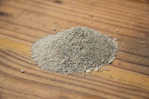 Show full view: New Country Organics Kelp Based Healthy Mineral for Cattle, Goats, & Horses, 40-lb bag slide 2 of 8