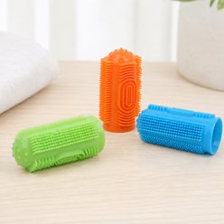 NonoPets Gentle Oral Care 360-Degree Finger Silicone Dog Grooming Brush