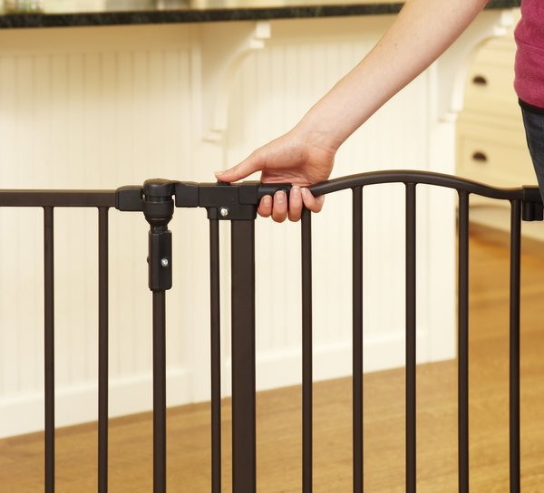 North States 3-in-1 Arched Metal Superyard Dog Gate, Bronze