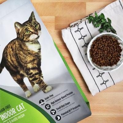 Show full view: Nulo FreeStyle Indoor Duck & Cod Recipe with Omega Fatty Acids High Protein & Grain-Free Dry Cat Food, 2-lb bag slide 4 of 13