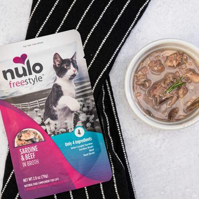Show full view: Nulo FreeStyle Sardine & Beef in Broth Cat Food Topper, 2.8-oz, case of 24 slide 9 of 12
