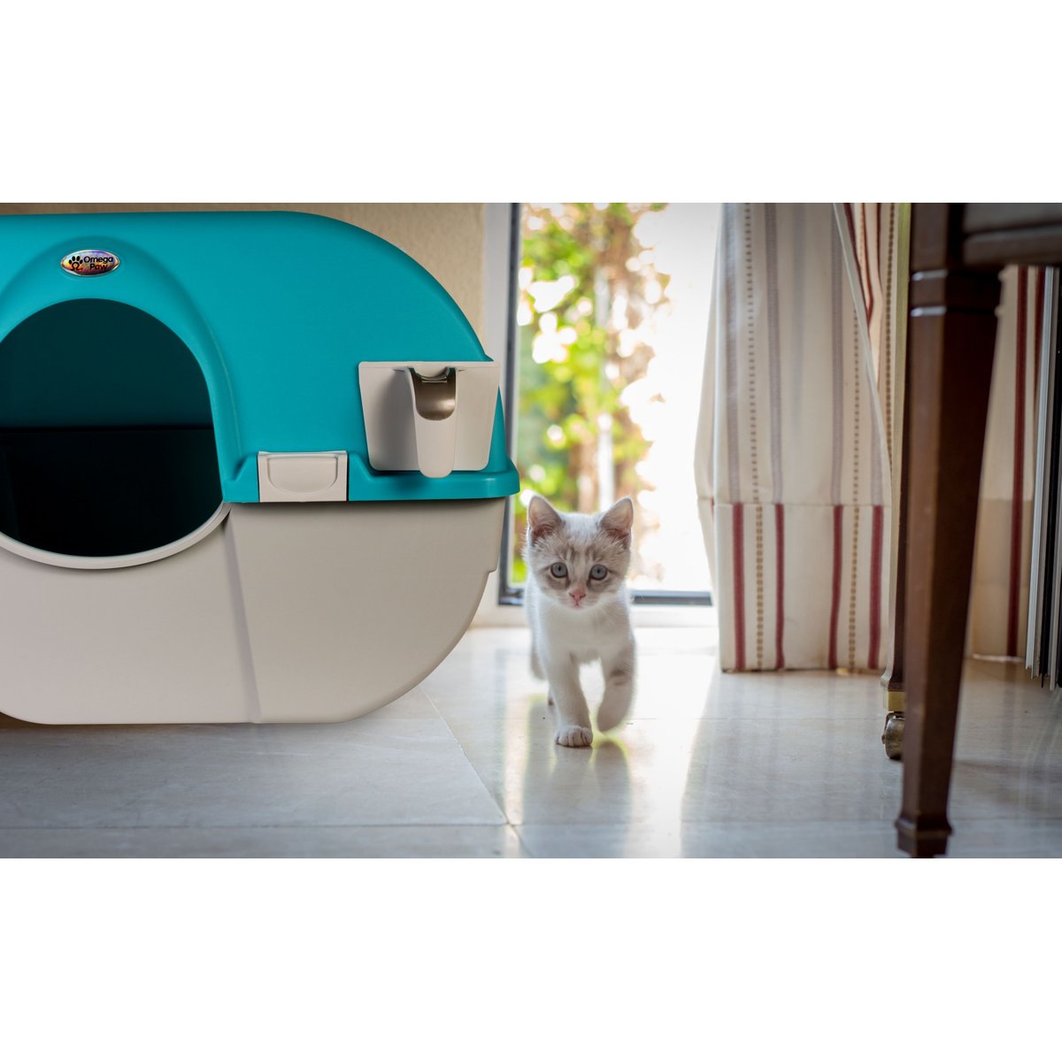 Omega Paw Roll 'n Clean Self Cleaning Cat Litter Box, Sky Blue, Large