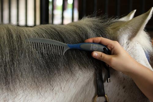 Show full view: Oster Equine Care Mane & Tail Horse Comb, Blue slide 2 of 4
