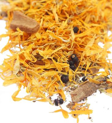 Show full view: Pampered Chicken Mama StrongHen Poultry Nesting Box & Coop Herbs, 10-oz bag slide 2 of 8