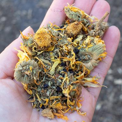 Show full view: Pampered Chicken Mama StrongHen Poultry Nesting Box & Coop Herbs, 10-oz bag slide 4 of 8