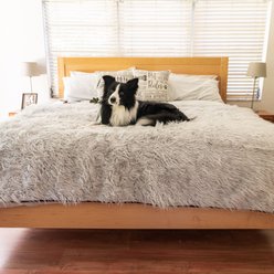 PawBrands PupProtector Premium Faux Fur Waterproof Throw Blanket, Grey, King