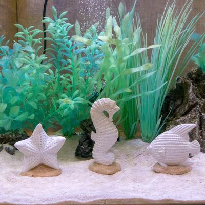 Show full view: Penn-Plax Coastal Aquarium Kit Fish Ornament slide 4 of 4