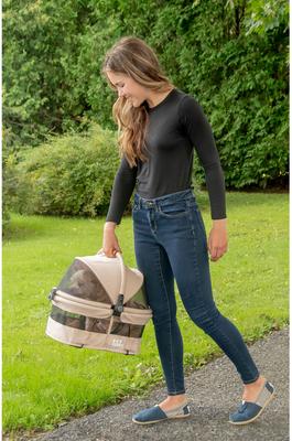 Show full view: Pet Gear View 360 Car Seat Dog Carrier, 15-in, Sand slide 2 of 8