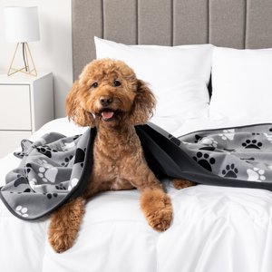 PetAmi Reversible Fleece Waterproof Cat & Dog Blanket, Paw Print Gray, X-Large 